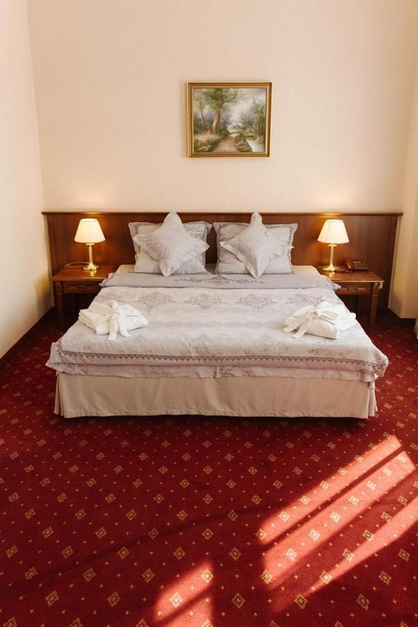 Hotel Jakub Sobieski 와와 외부 사진