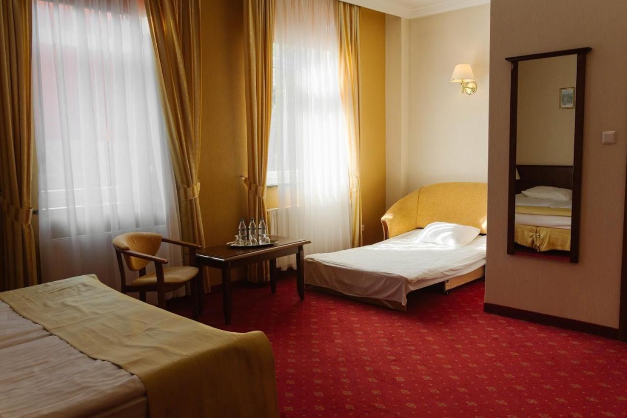 Hotel Jakub Sobieski 와와 외부 사진