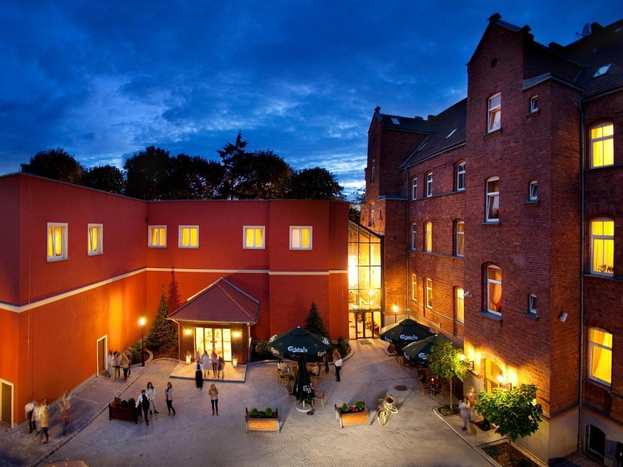 Hotel Jakub Sobieski 와와 외부 사진