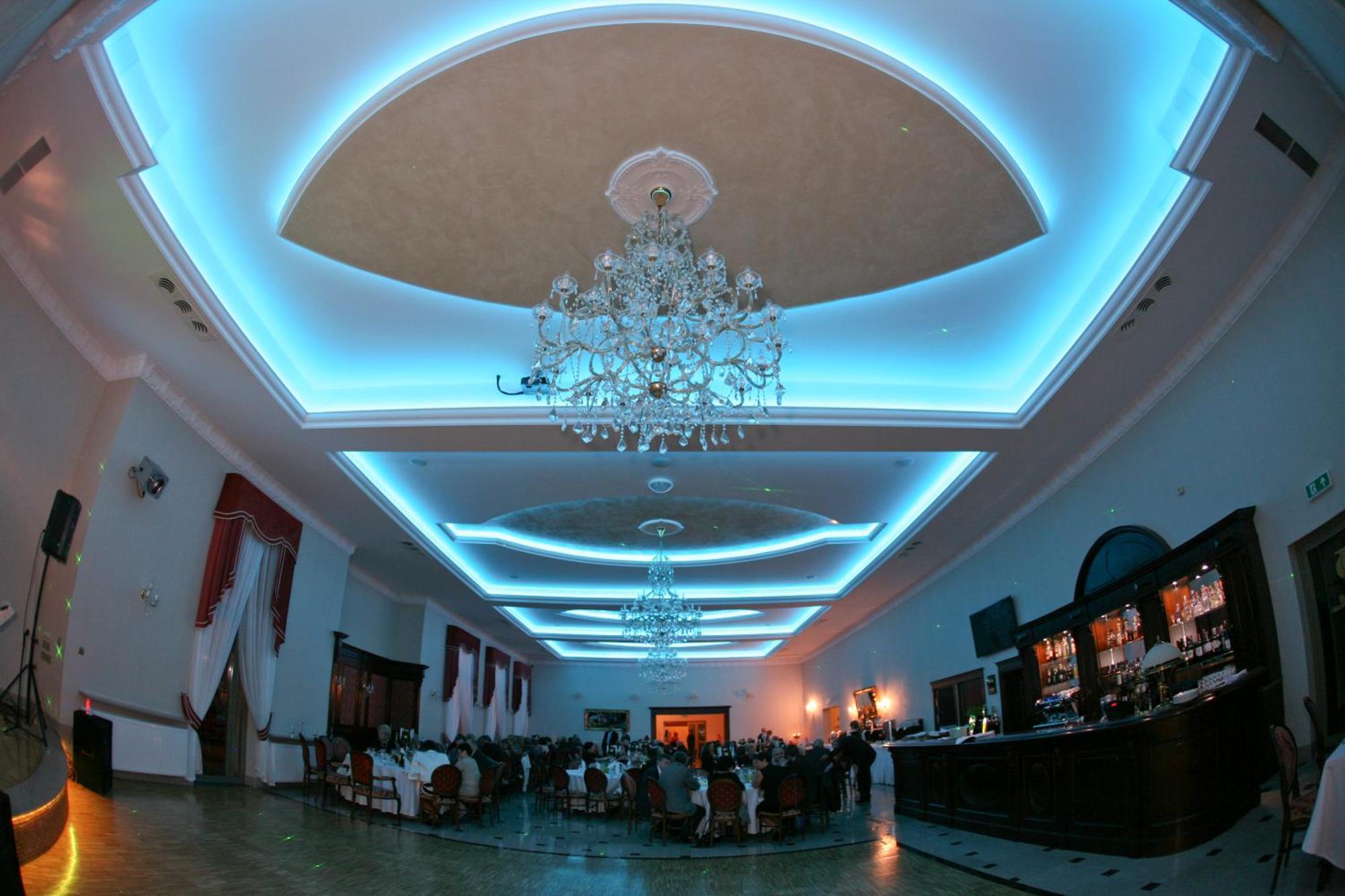 Hotel Jakub Sobieski 와와 외부 사진