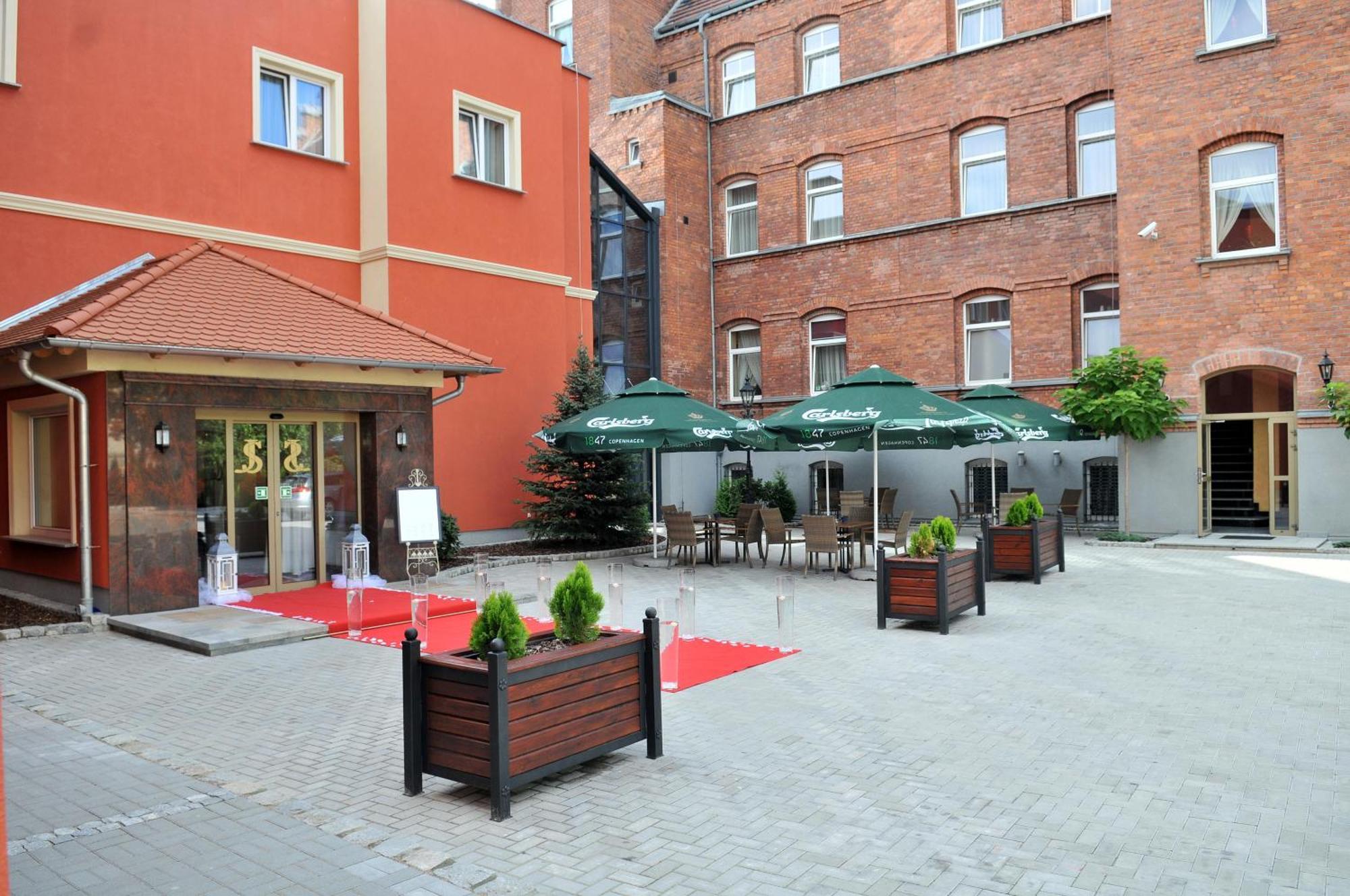 Hotel Jakub Sobieski 와와 외부 사진