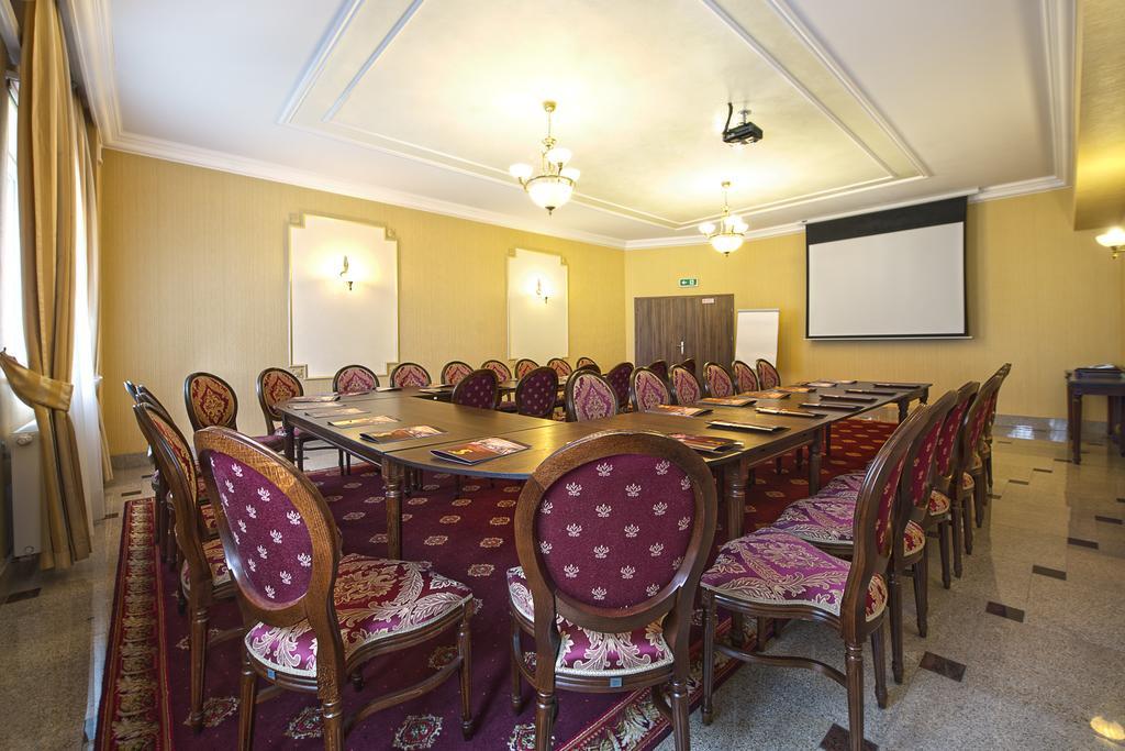 Hotel Jakub Sobieski 와와 외부 사진